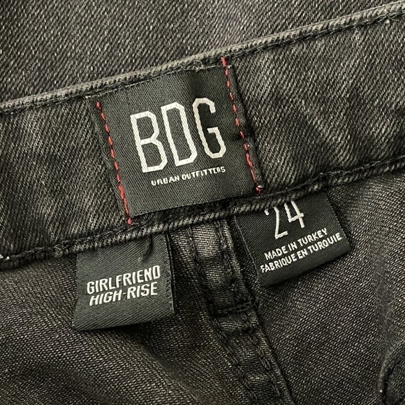 💙 BDG Urban outfitters black Denim girlfriend high rise jeans Size 24 - Picture 9 of 10